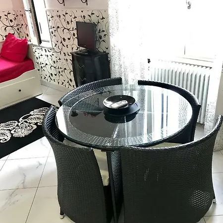 Appartement Sarpi Milaan